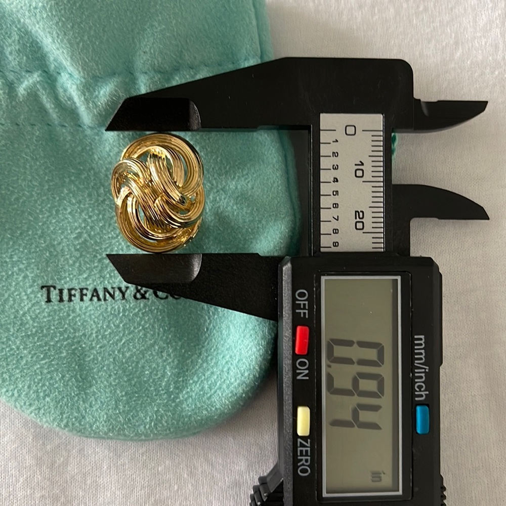 Tiffany & Co 18 Knot Clip Earrings - Picture 9 of 16